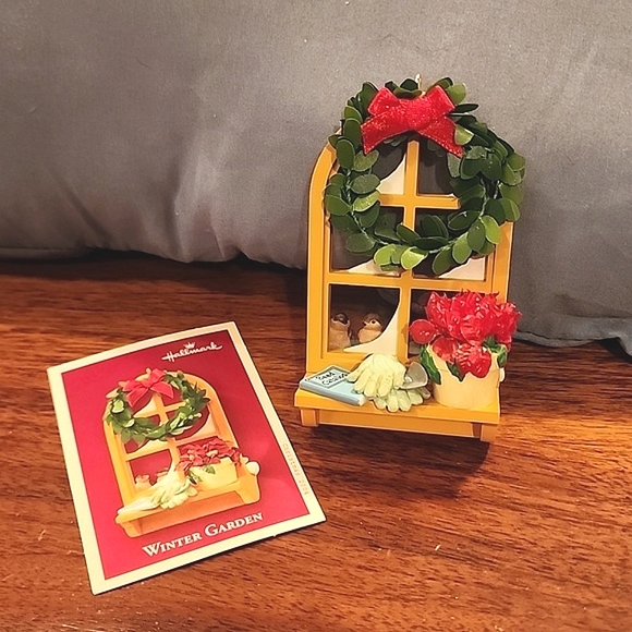 Hallmark Keepsake Ornament 2004 Winter Garden collectible NWT NIB - Picture 6 of 9